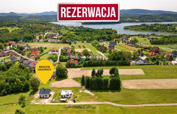 Dom w spokojnej okolicy Jeziora Dobczyckiego.