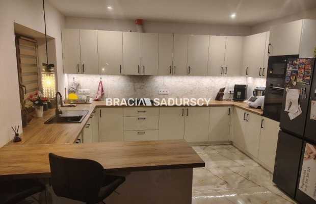 Dom z lokalem usługowym do wykończenia