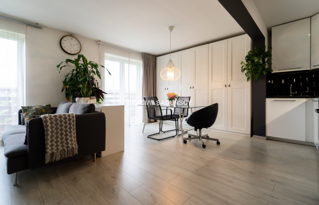 Zapraszam do poznania domu w Bronowicach, funkcjonalny, duży potencjał i możliwości, zabudowa szeregowa, mały ogódek    

 Dom 