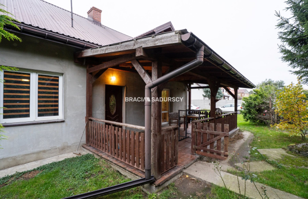 Dom na wsi, działka 8 ar, duży garaż