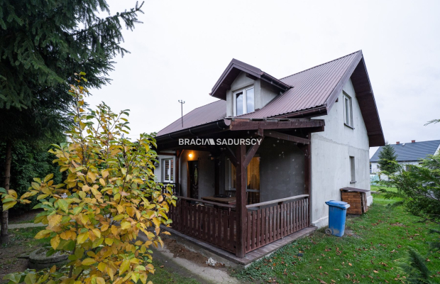 Dom na wsi, działka 8 ar, duży garaż