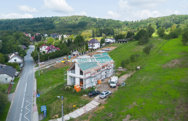 Nowoczesny dom w Morawicy