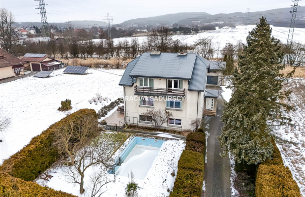 Dom wolnostojący 313m2 z basenem-blisko Krakowa