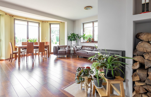 Przepiękny dom na sprzedaż w spokojnej okolicy!