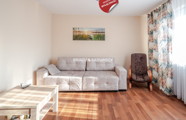 Rząska dom 250 m2 działka 6 arów ocieplony