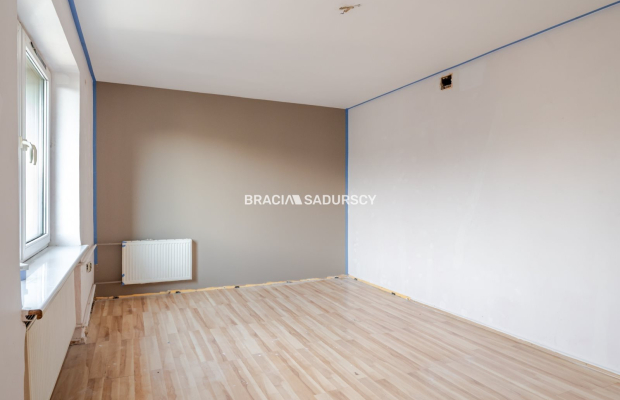 Rząska dom 250 m2 działka 6 arów ocieplony