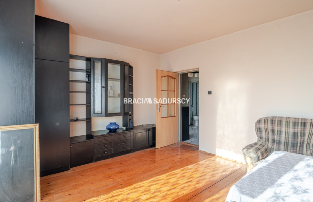 Rząska dom 250 m2 działka 6 arów ocieplony