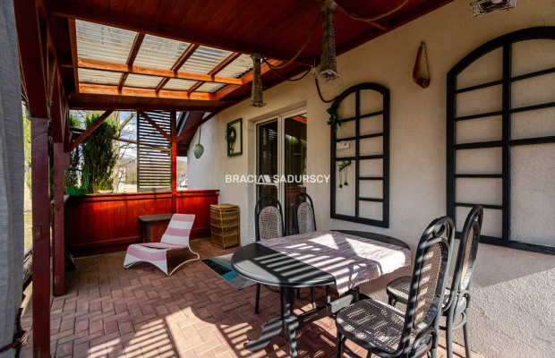 Gotowy do zamieszkania dom na cudownej działce 25a