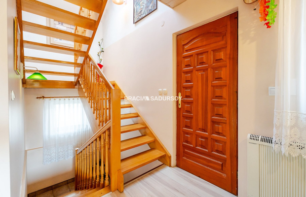 Gotowy do zamieszkania dom na cudownej działce 25a