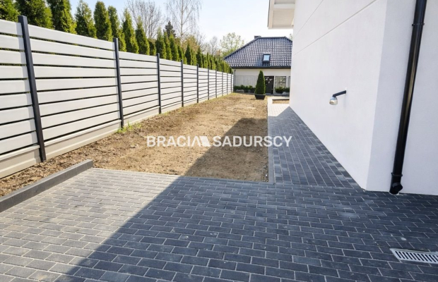 Nowoczesny dom  z ogrodem 155m2