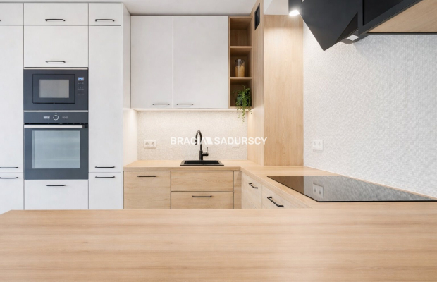 Zielona Oaza Nowoczesny Dom w Stylu Stodoły