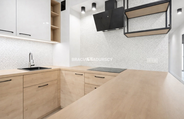 Zielona Oaza Nowoczesny Dom w Stylu Stodoły