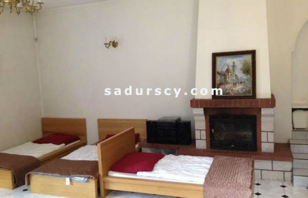 Dom 440m 2  na własnej działce 1700m 2  w Piasecznie. Cisza, zieleń, dobra infrastruktura.   
 
 Trzy kondygnacje naziemne. Sal