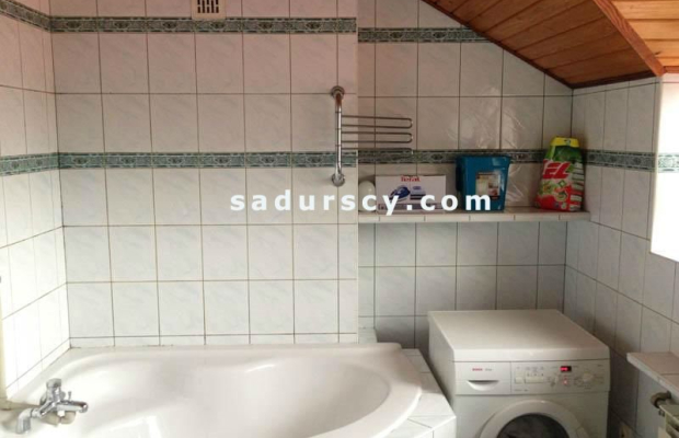 Dom 440m 2  na własnej działce 1700m 2  w Piasecznie. Cisza, zieleń, dobra infrastruktura.   
 
 Trzy kondygnacje naziemne. Sal