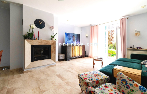 Ładny dom ok. 470m2 na działce 1500m2 w Chyliczkach, między Konstancinem i Piasecznem. Powierzchnia użytkowa parteru, poddasza,