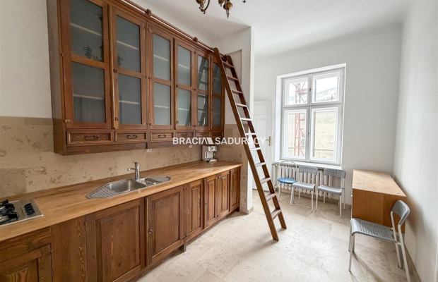 Powierzchnie biurowe, szkolne na Starym Mieście