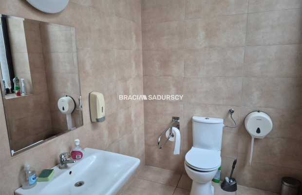 Bronowice, parter, 95 m2 biur + parking