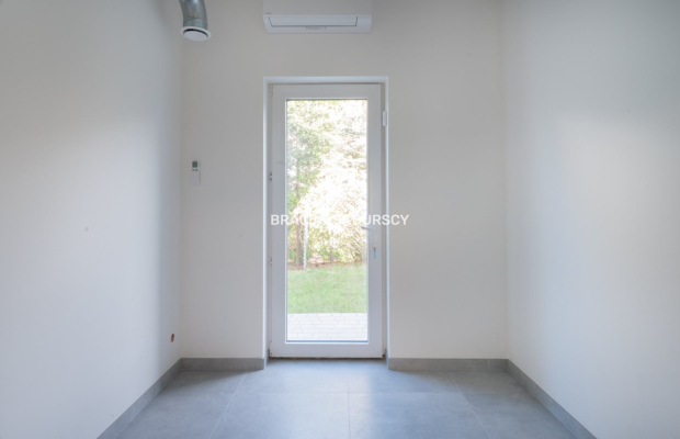  LOKAL DO WYNAJĘCIA PRZYCHODNIA-GABINET-SALON