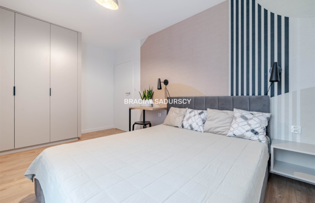 WYSOKI STANDARD, KAMERALNY BUDYNEK, 3-POKOJOWE