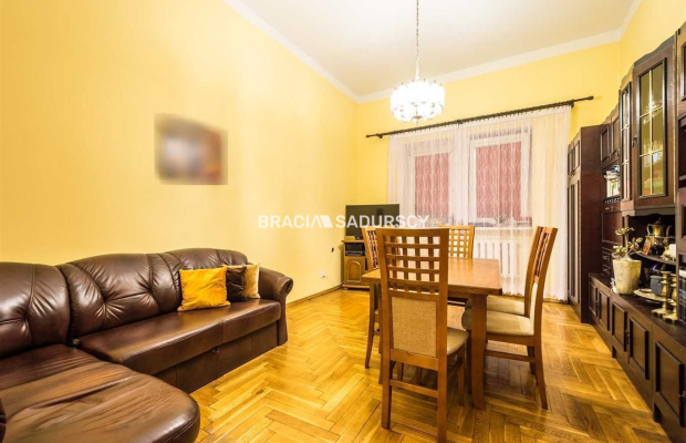 3 pok w samym centrum ul. Krowoderska