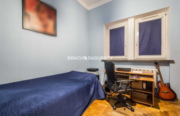 3 pok w samym centrum ul. Krowoderska