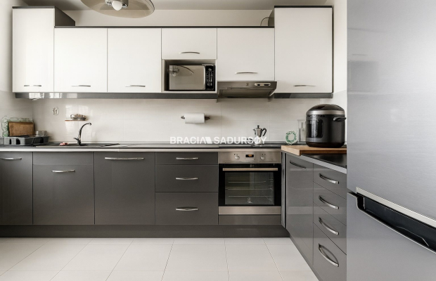 Dwupokojowe z osobną kuchnią. Ulica Felińskiego.