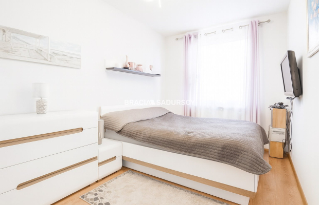 Dwupokojowe z osobną kuchnią. Ulica Felińskiego.