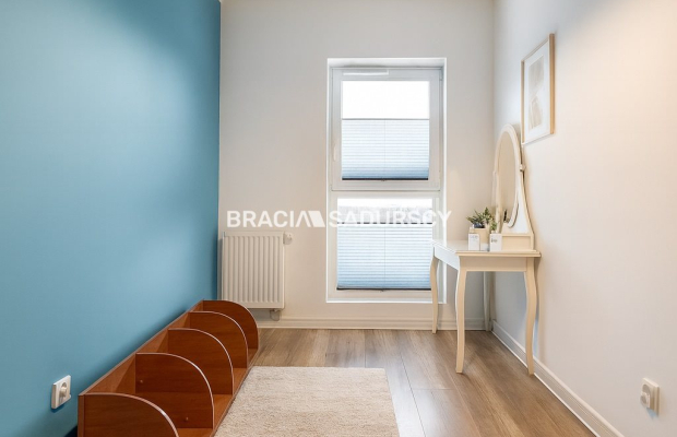 Sprzedam mieszkanie z ogrodem oraz garażem