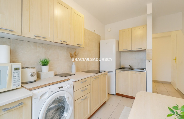 3-POKOJOWE, BALKON, ATRAKCYJNA LOKALIZACJA