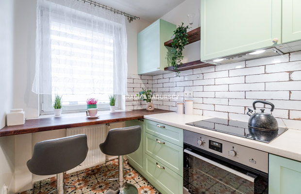 4 pok mieszkanie obok Placu Bohaterów Getta. 