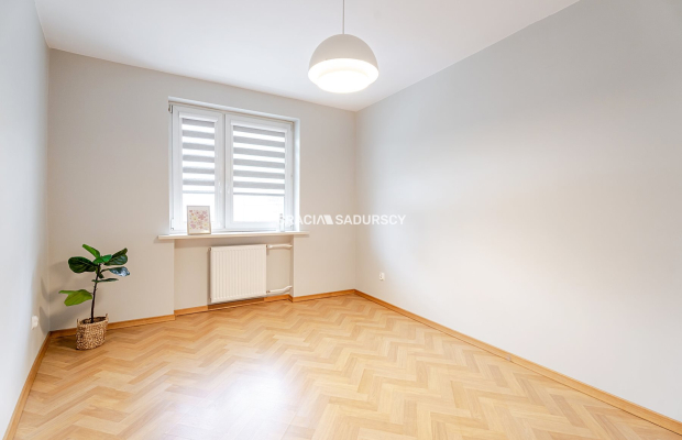 4 pok mieszkanie obok Placu Bohaterów Getta. 