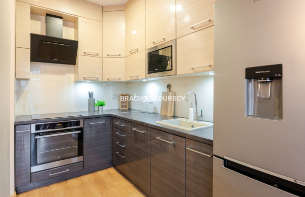 Przestronne/2-pok mieszkanie/Chełmońskiego/ogródek