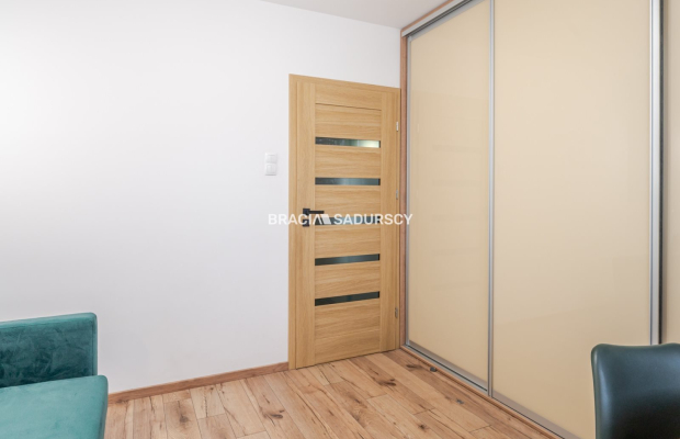 2 niezależne pokoje/2020/Zabiniec/garaz/winda