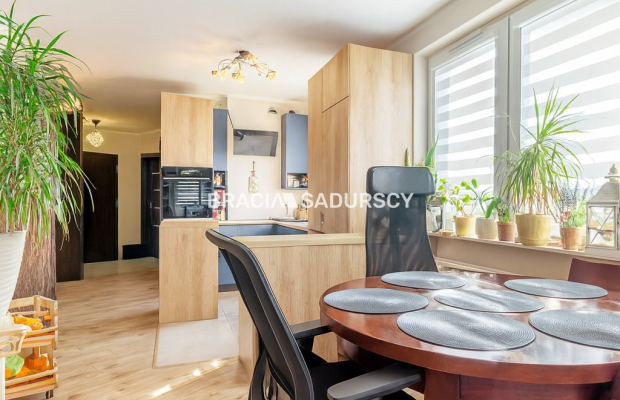 Sprzeedam, 4 pokoje na Bohomolca