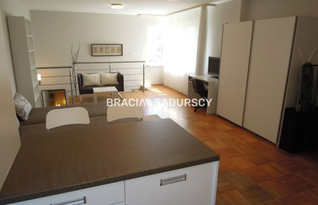 5-pok, widok na zieleń, do podziału, Stare Dębniki