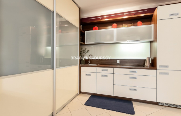 Mieszkanie gotowe do zamieszkania, Górka Narodowa