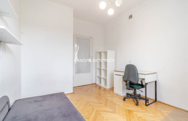 59m2 3 pok+os kuchnia Ul.Staszczyka Bronowice