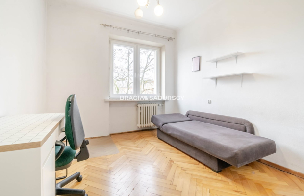 59m2 3 pok+os kuchnia Ul.Staszczyka Bronowice