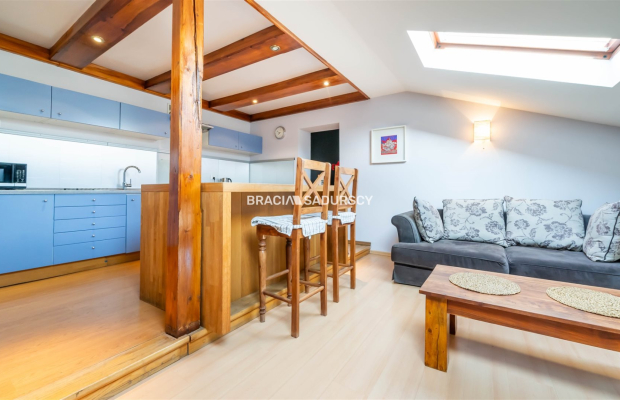 Mieszkanie w kamienicy 82 m2 stare miasto,poddasze