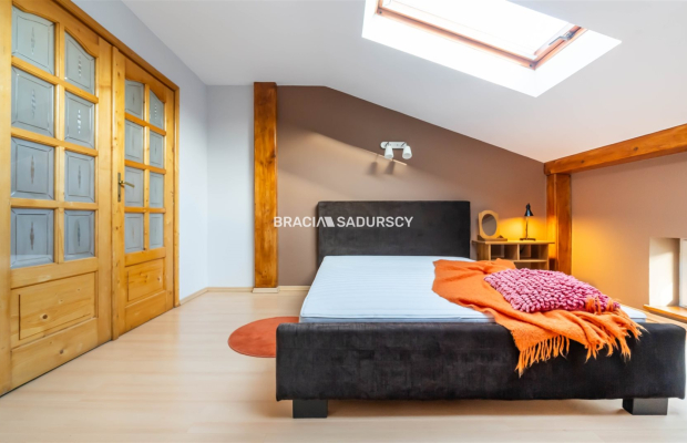 Mieszkanie w kamienicy 82 m2 stare miasto,poddasze