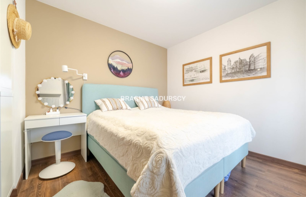 4 pokoje/106m2/ taras 40m2/ 2 łazienki/dla rodzin