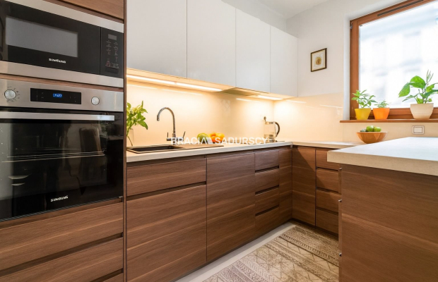 Strzeżone/77 m2/ oś. Mozarta/2 miejsca w garażu