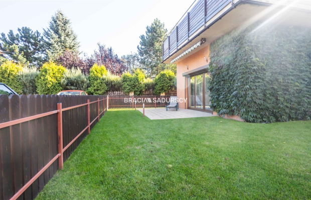 Apartament z ogrodem na Woli Justowskiej 