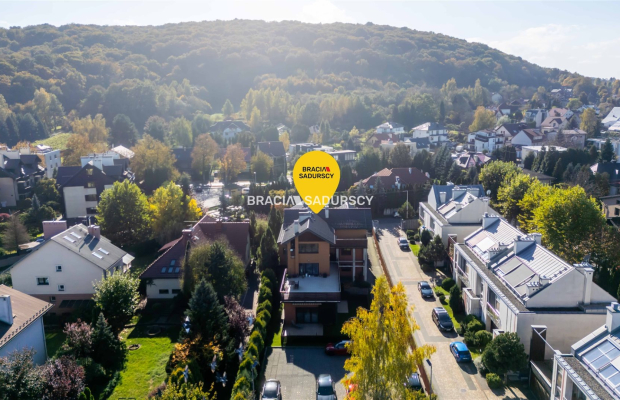 Apartament z ogrodem na Woli Justowskiej 