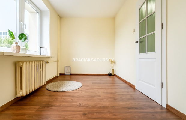 Grzegórzki-3 pok, oddzielna kuchnia