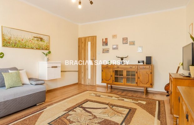 62,2 m2 w bloku z własnym terenem zielonym