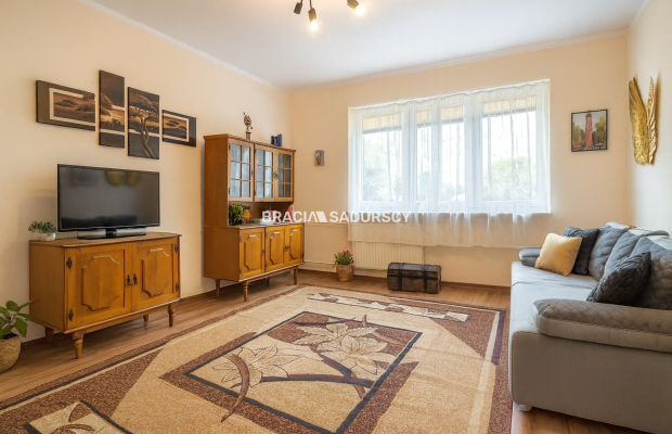 62,2 m2 w bloku z własnym terenem zielonym