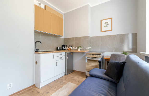 62,2 m2 w bloku z własnym terenem zielonym