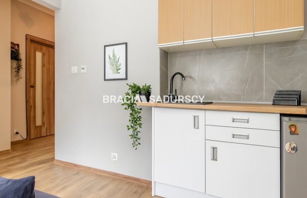 62,2 m2 w bloku z własnym terenem zielonym