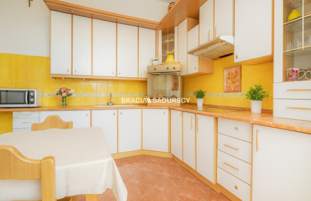 102m2, ścisłe Centrum, klimatycznie w kamienicy